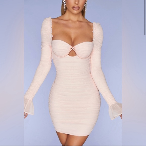 NWT Oh Polly nude colored long sleeve dress with ruching - Picture 2 of 7